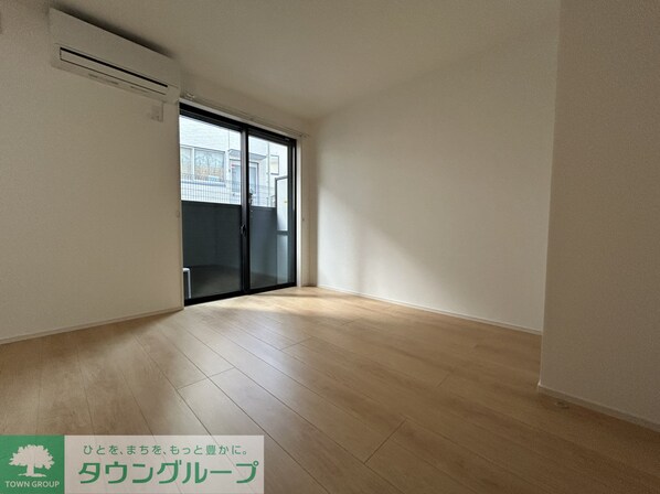 Ours Lavande(ウルス・ラヴァンド)の物件内観写真